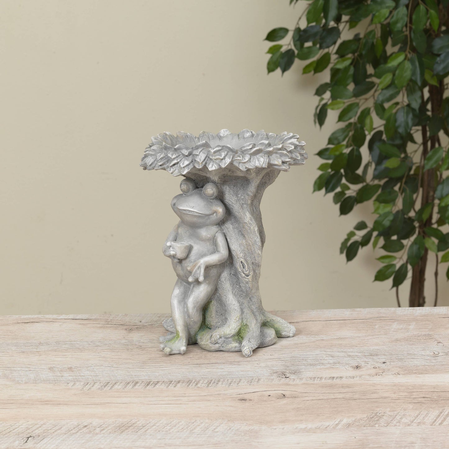 10.4"H Resin Frog Bird Feeder