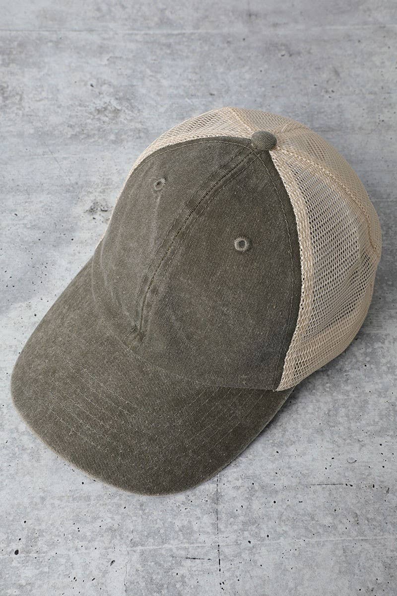 Trucker Mesh Back Baseball Cap: BLACK / One Size