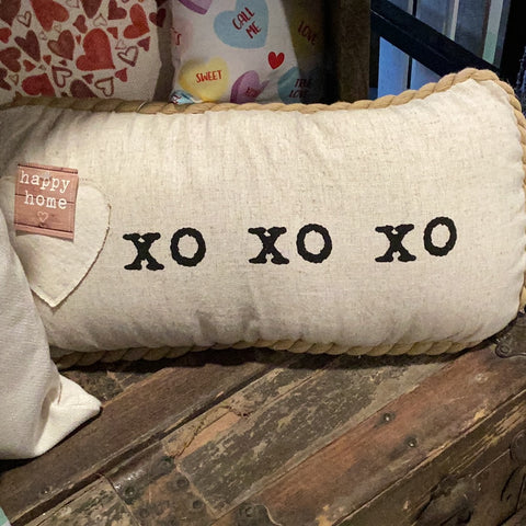 Xoxo pillow