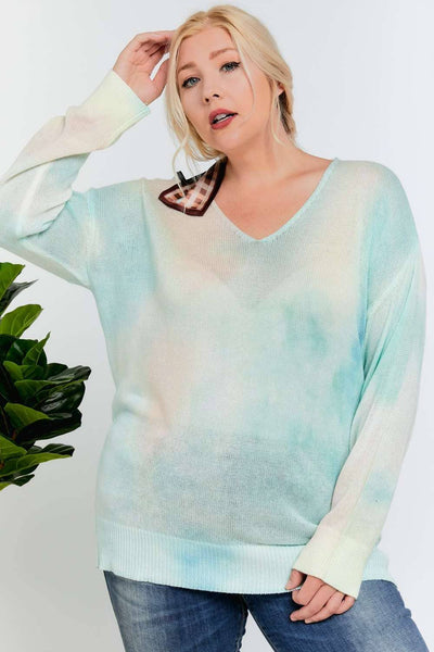 PLUS TIE DYE ACCENT V-NECK PULLOVER SWEATER TOP: Light Blue