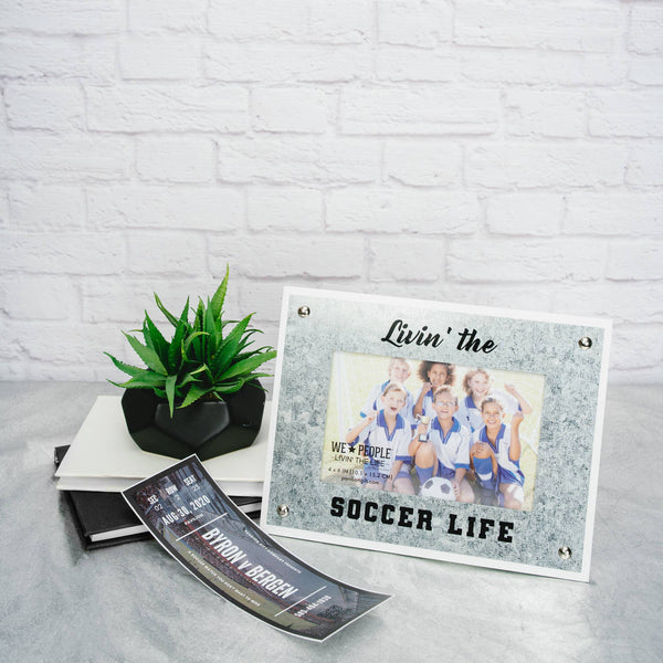 Soccer - 8.5" x 6.5" Frame
(Holds 4" x 6" Photo)