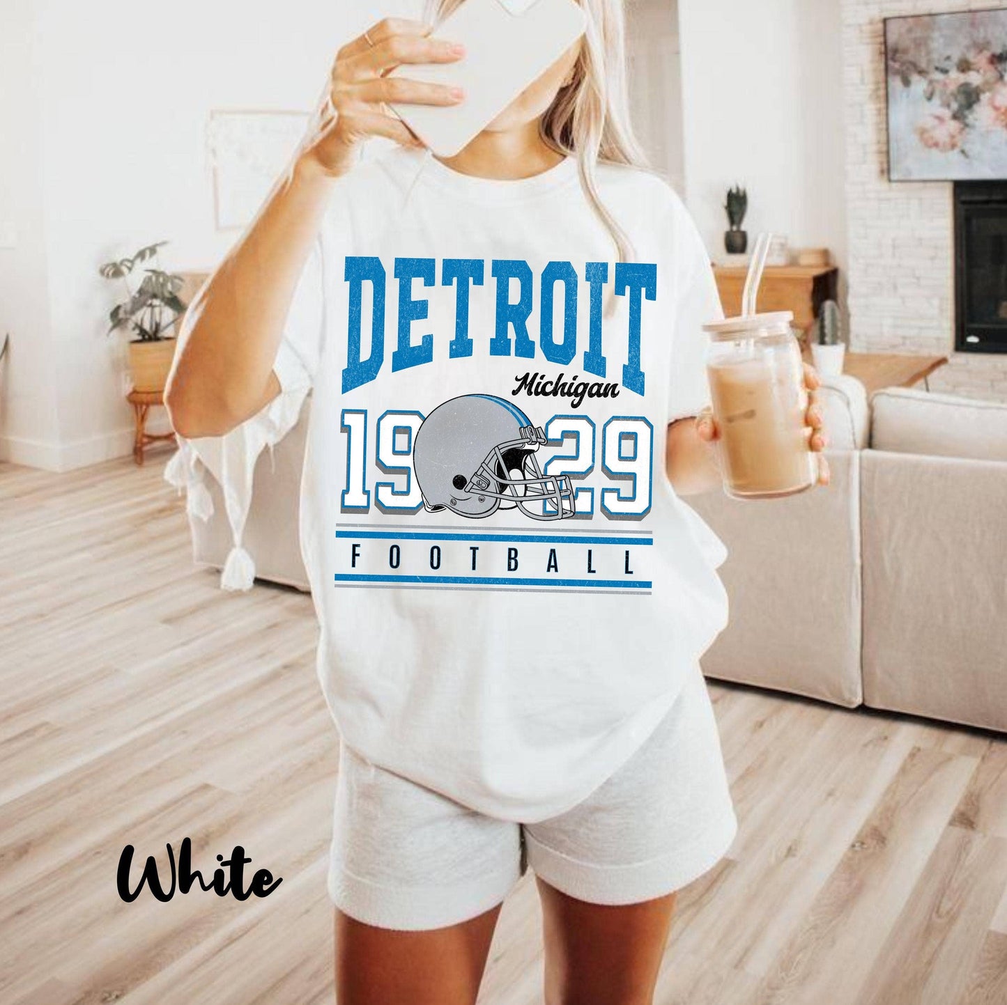 Vintage Detroit Football Shirt Retro Lions Tee Michigan Gift: T-shirt / Black