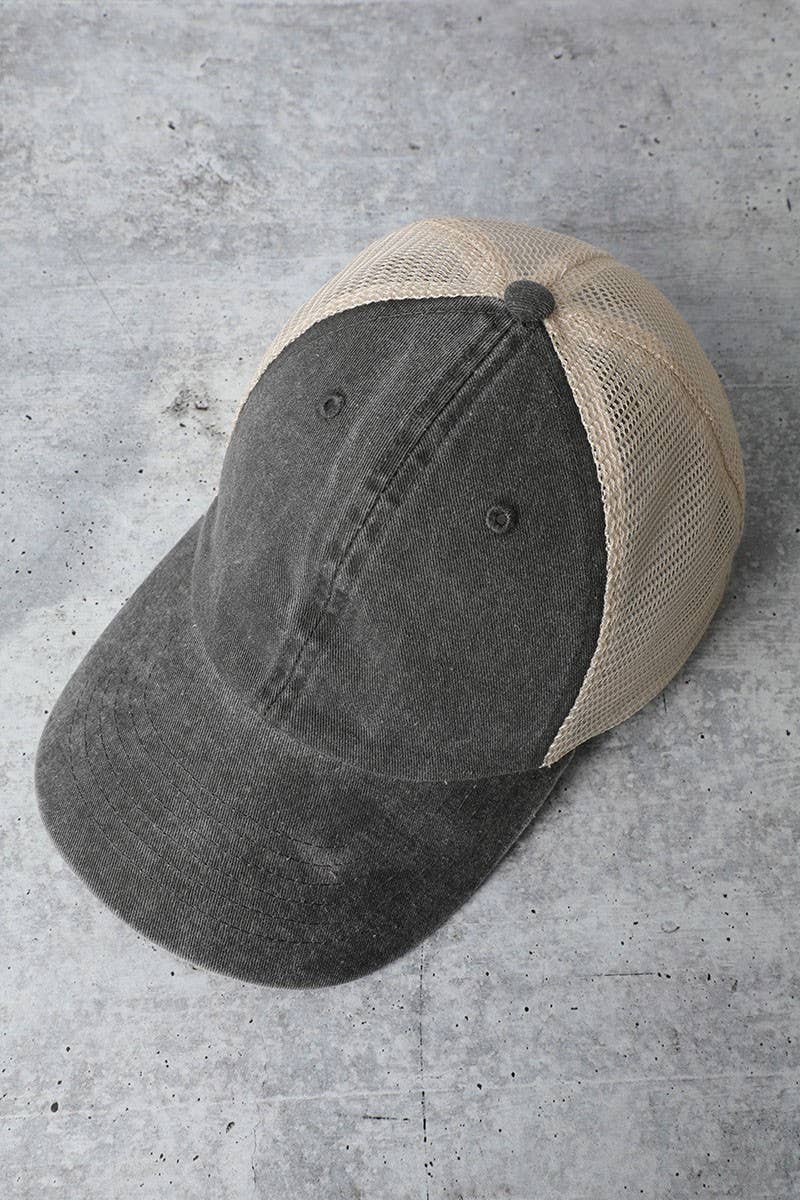 Trucker Mesh Back Baseball Cap: BLACK / One Size