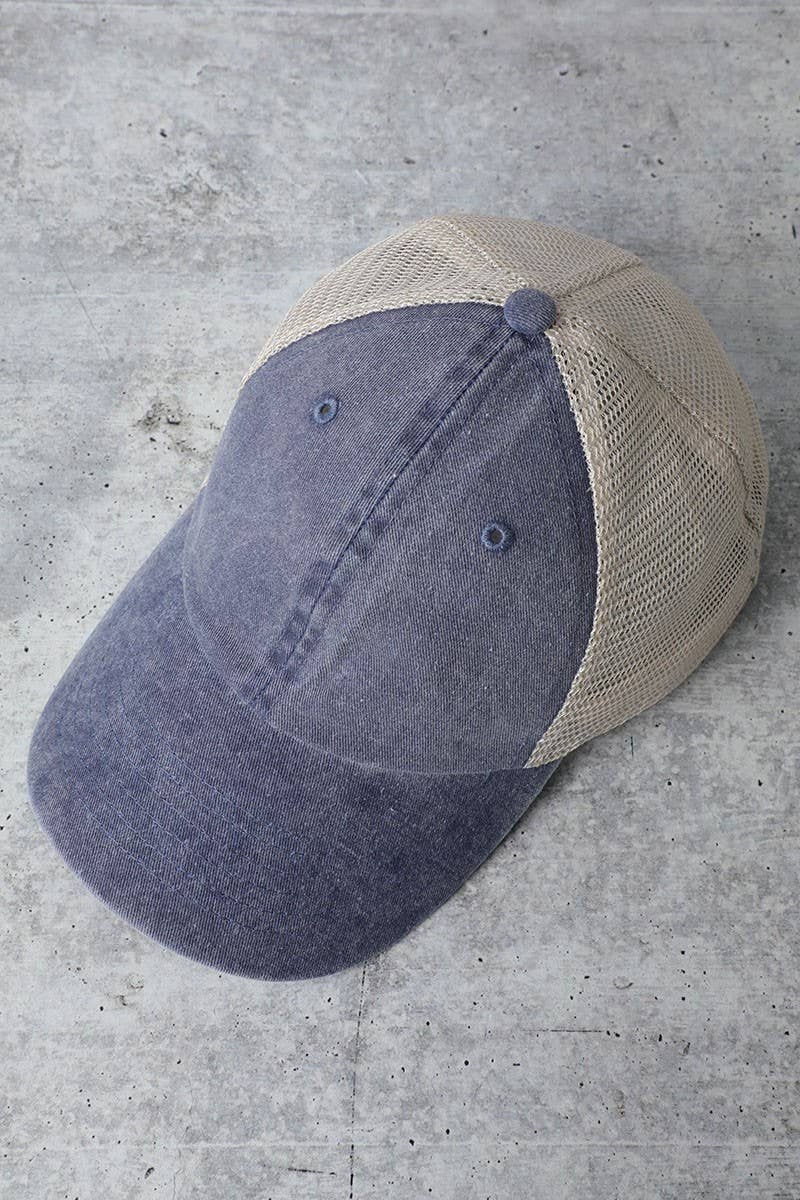 Trucker Mesh Back Baseball Cap: BLACK / One Size