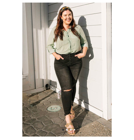 Plus Size High Rise Cropped Jeans