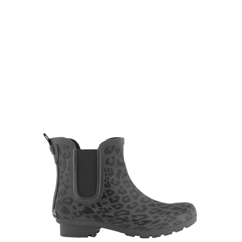 Matte leopard rain boots